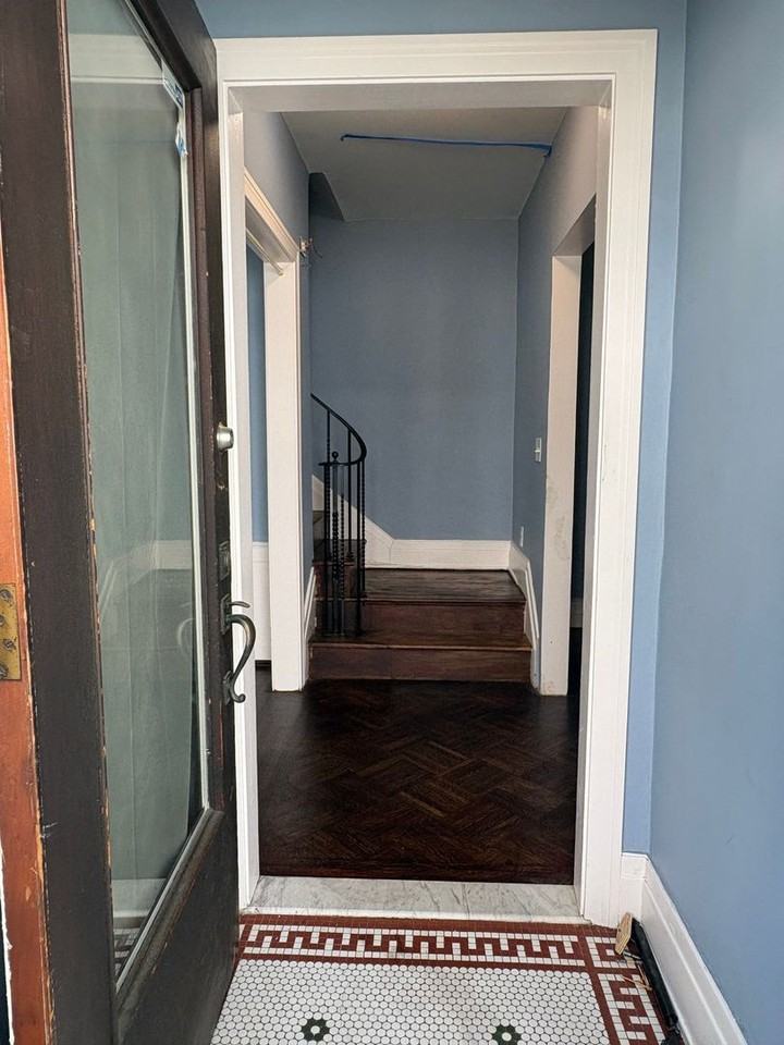 45 Clay Ave - Photo 5 of 37