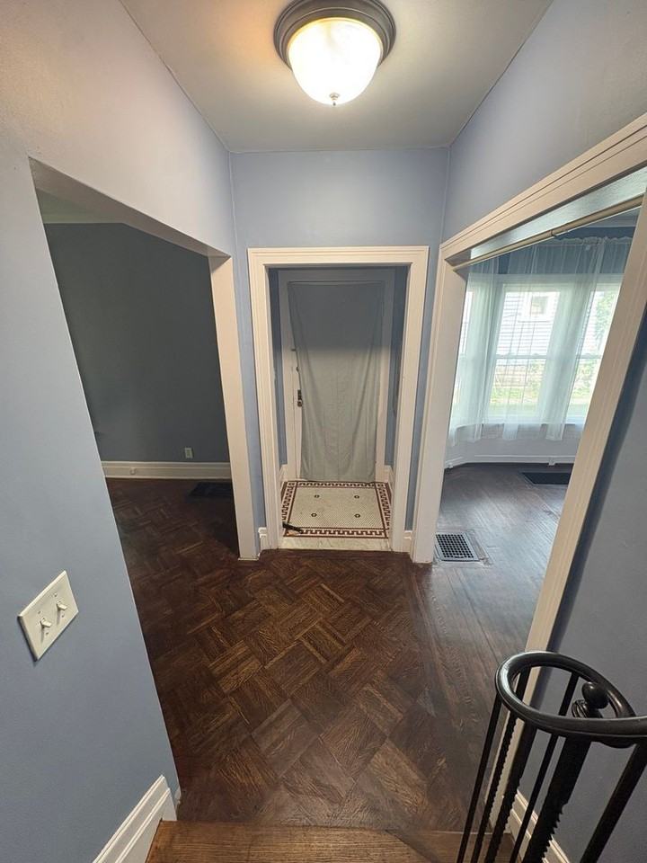 45 Clay Ave - Photo 7 of 37