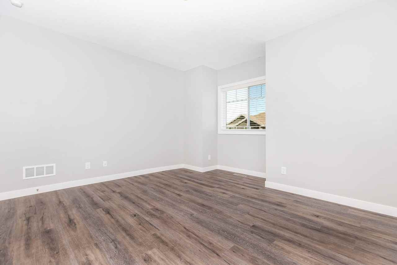 1161 Palisade Dr Ne #1161ADA - Photo 4 of 17