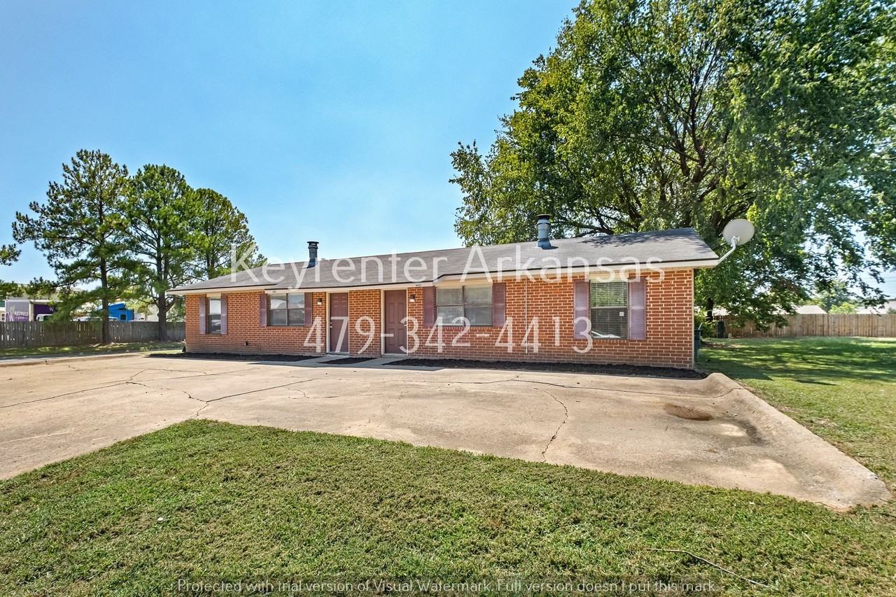 4453 W Acoma St - Photo 2 of 48