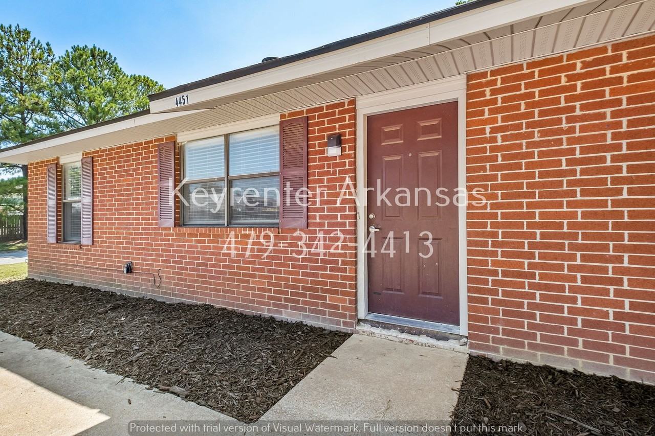 4453 W Acoma St - Photo 5 of 48
