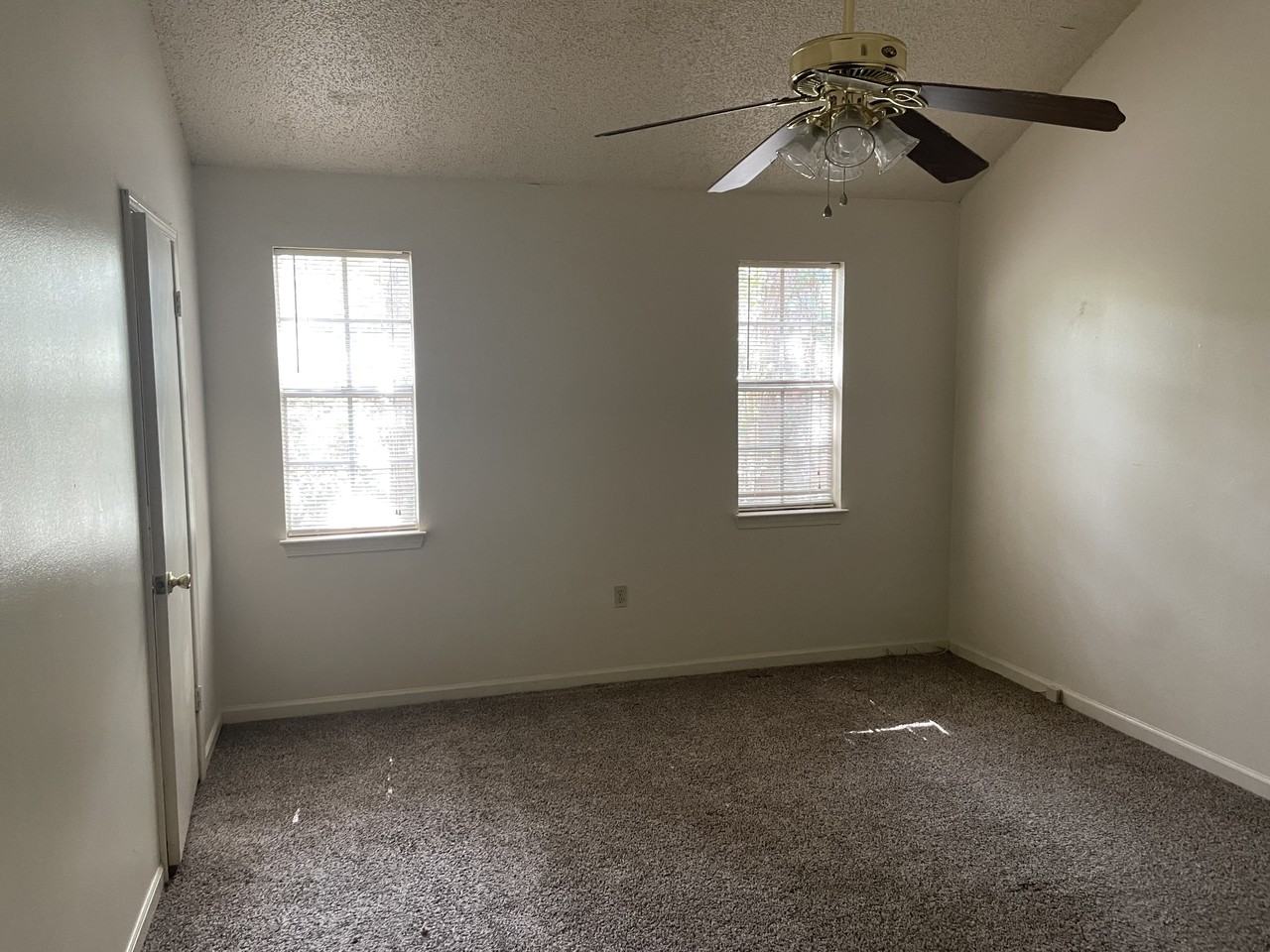 16534 George Oneal Rd #C - Photo 5 of 18