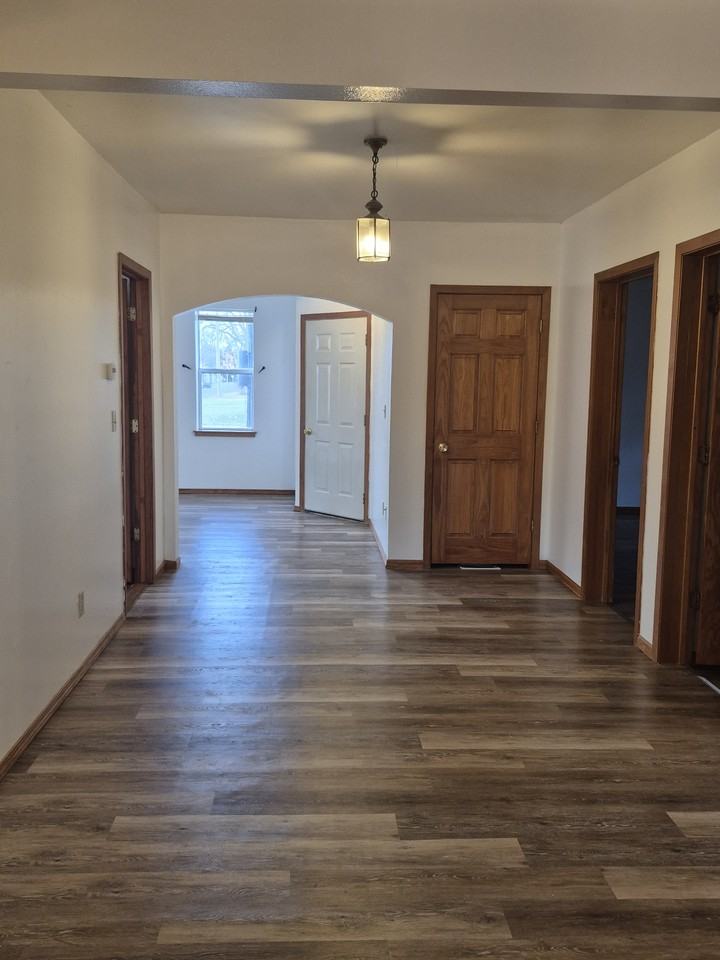 714 4th St #1 - Photo 5 of 11