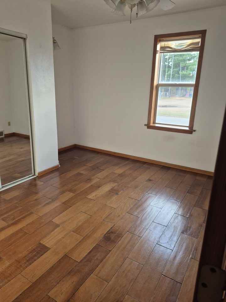 714 4th St #1 - Photo 6 of 11