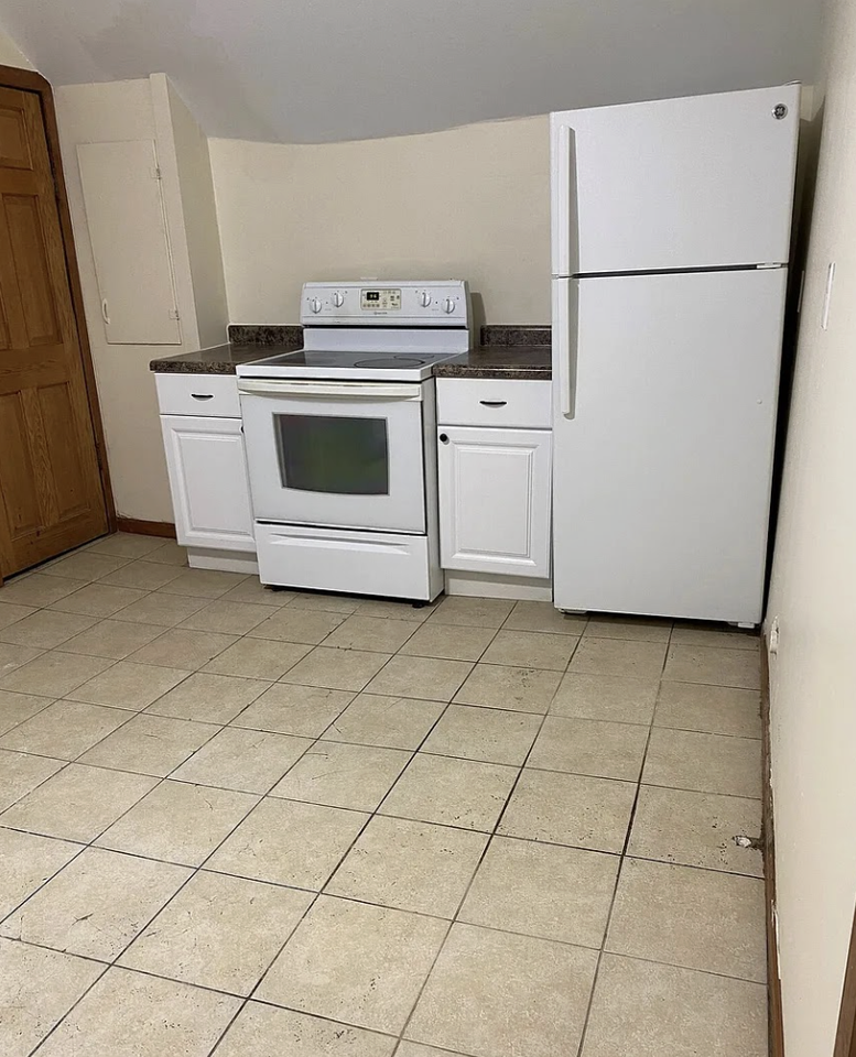 4638 Camden Ave N #1 - Photo 6 of 7