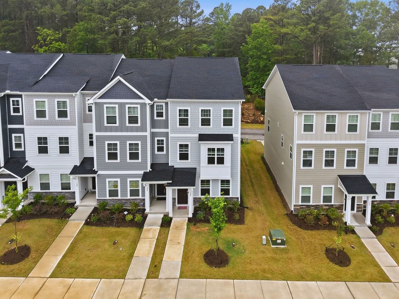 324 Hemley Trl - Photo 4 of 42