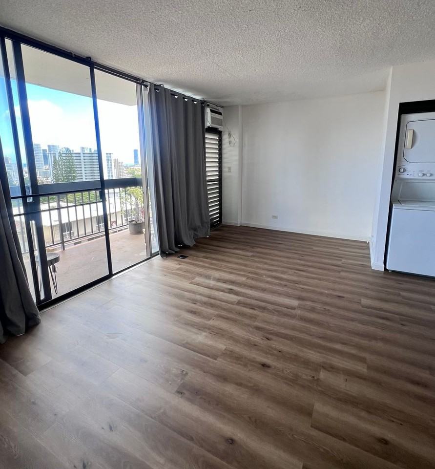 1560 Thurston Ave #503 - Photo 5 of 13