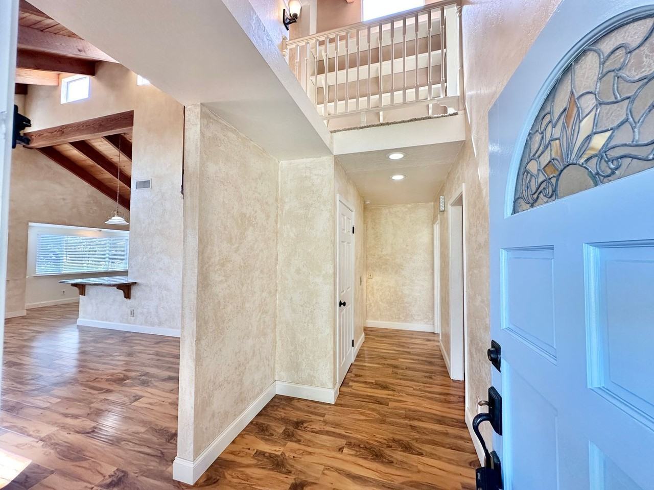 2573 Gum Tree Ln - Photo 5 of 50