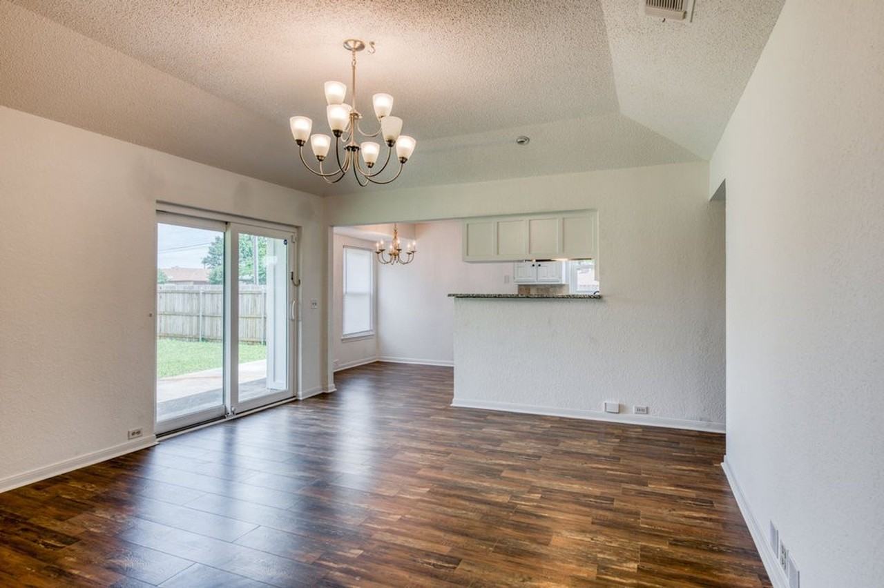 1700 Willow Vale Dr - Photo 4 of 21