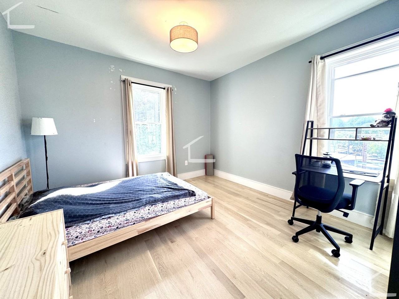 9 University Rd - Photo 2 of 10