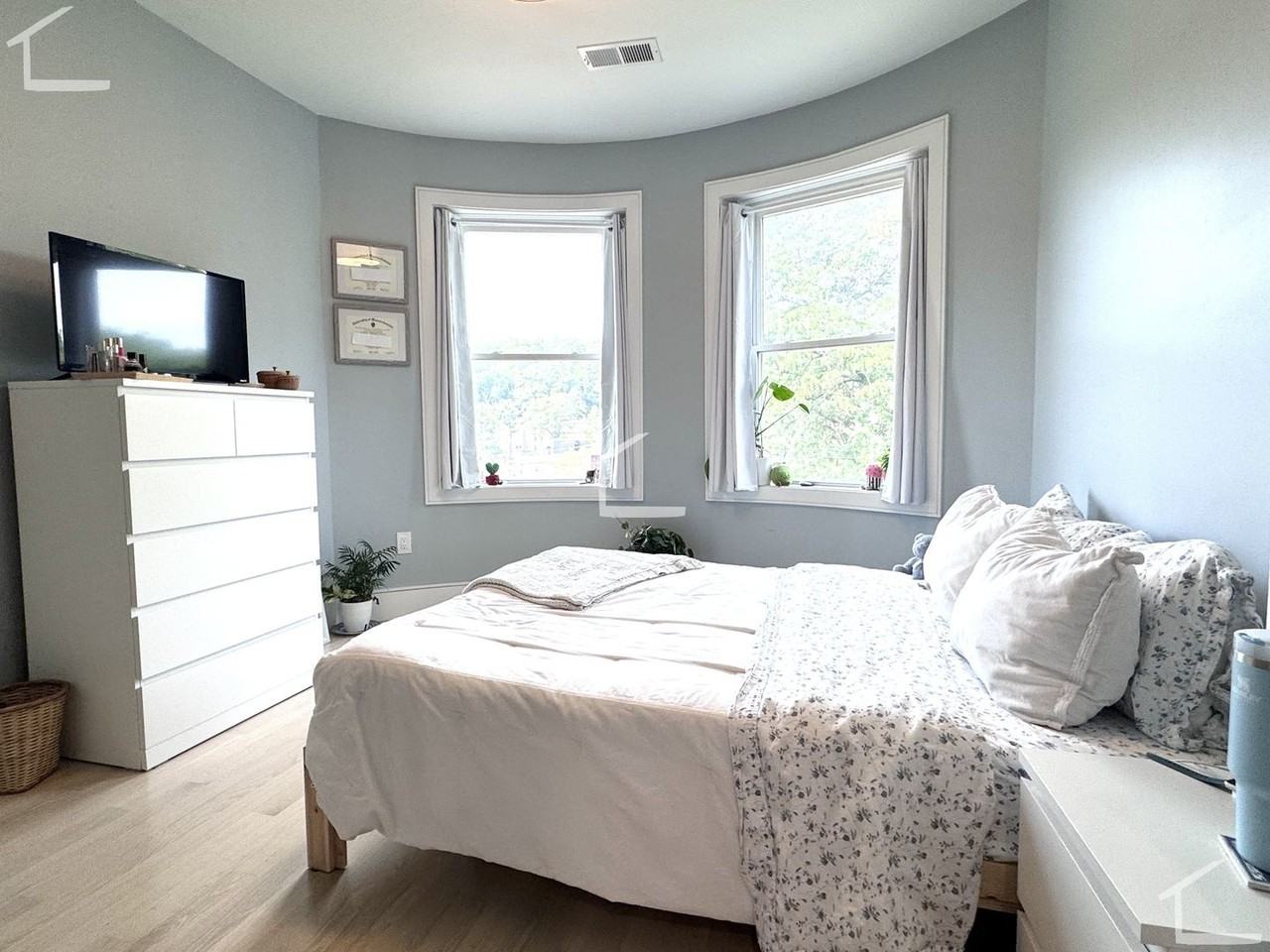9 University Rd - Photo 5 of 10