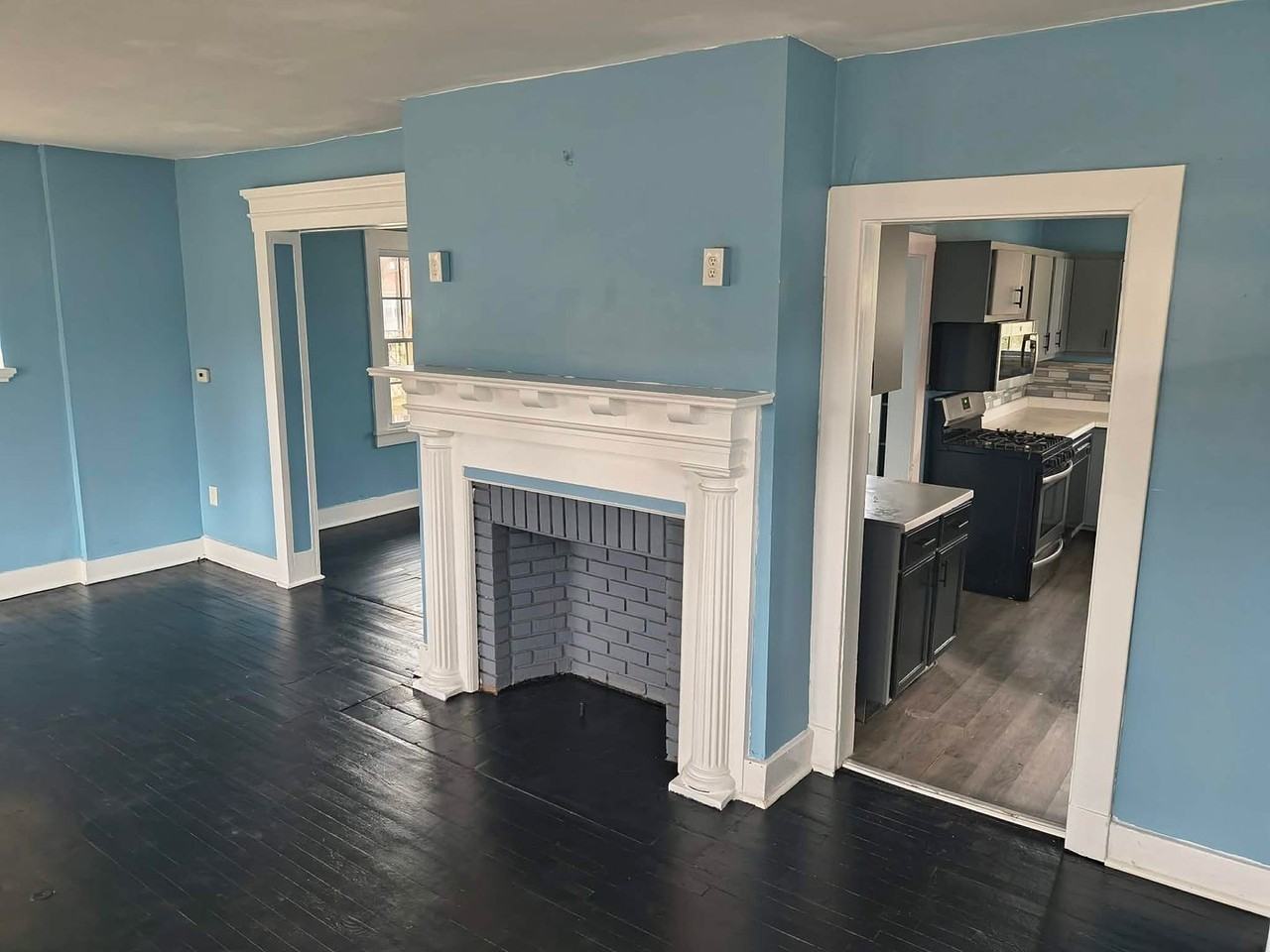 800 Richford St - Photo 3 of 18