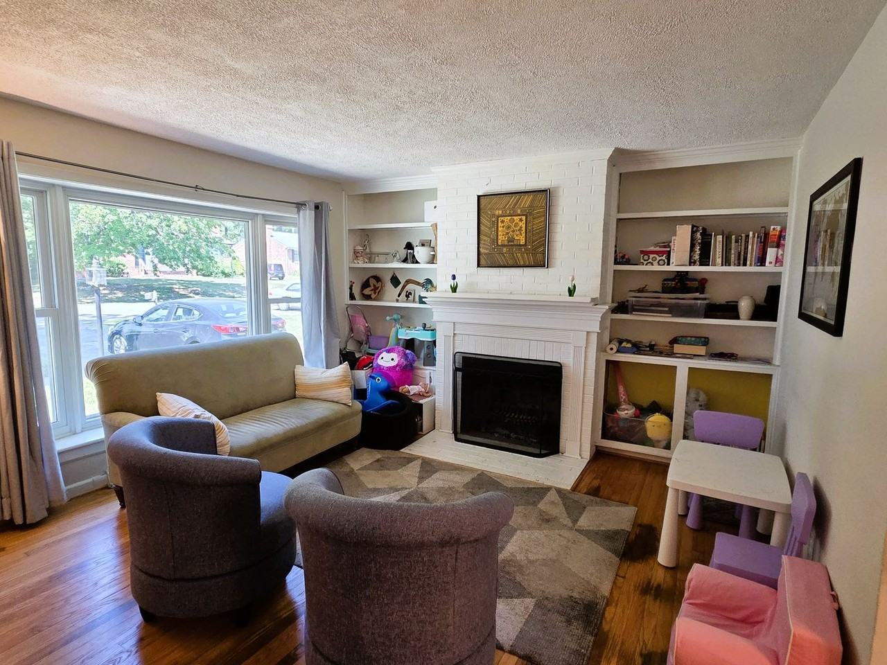7711 Ketelby Rd - Photo 7 of 35