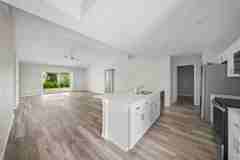 202 Nw 25th Pl - Photo 1 of 1