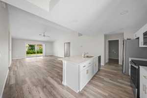 featured image of 202 Nw 25th Pl
