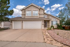 featured image of 656 Shrubland Dr