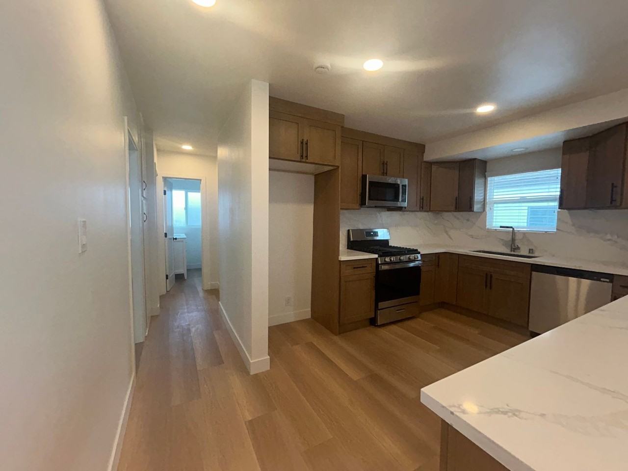 14332 Joyce Ave - Photo 3 of 13