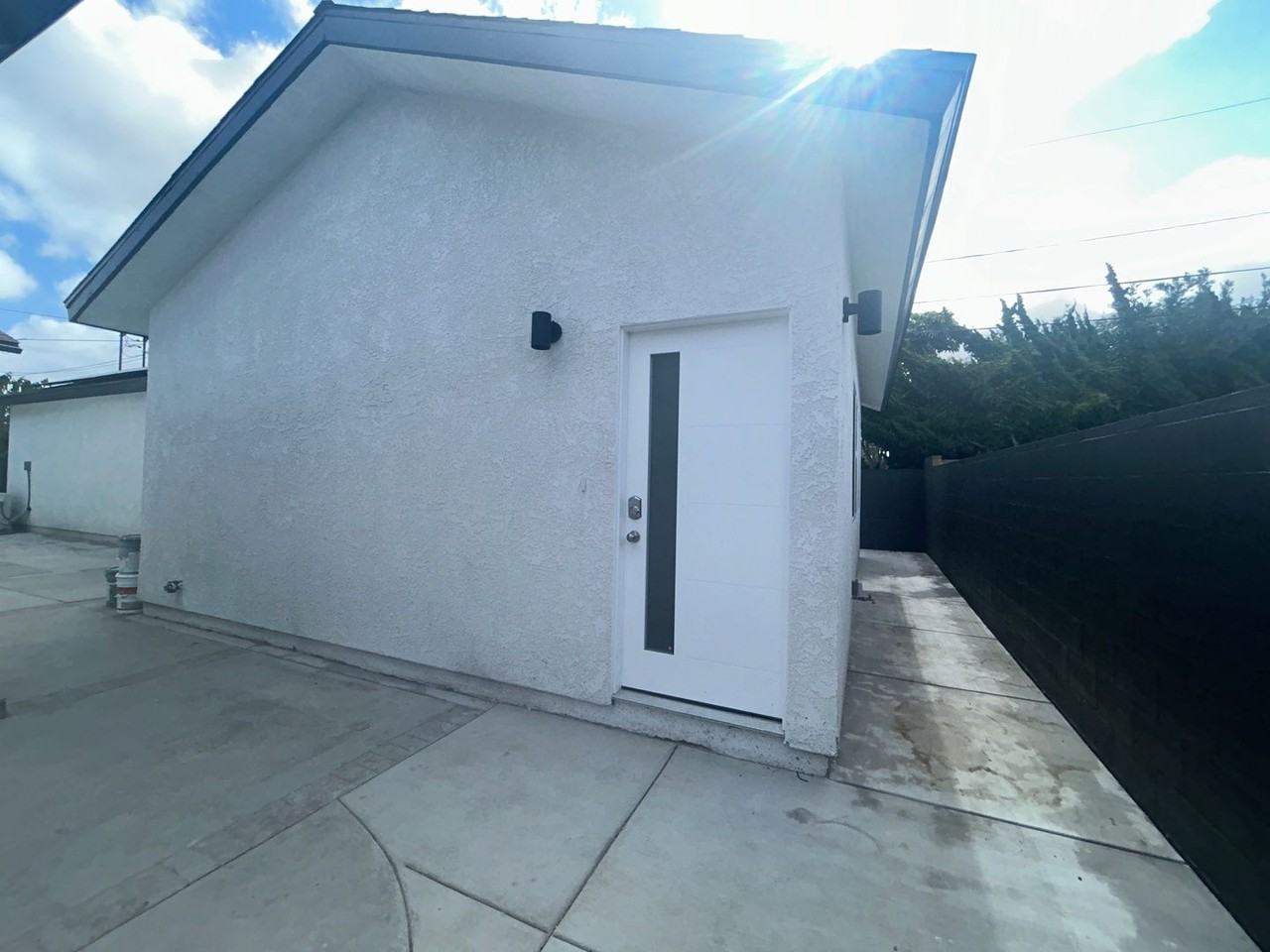 14322 Joyce Ave - Photo 2 of 15