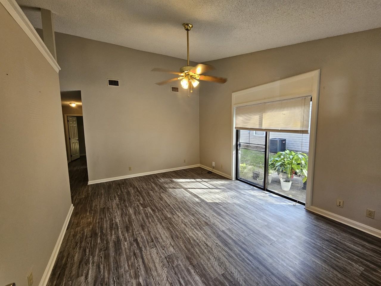108 E Lakemont Dr #1 - Photo 4 of 33