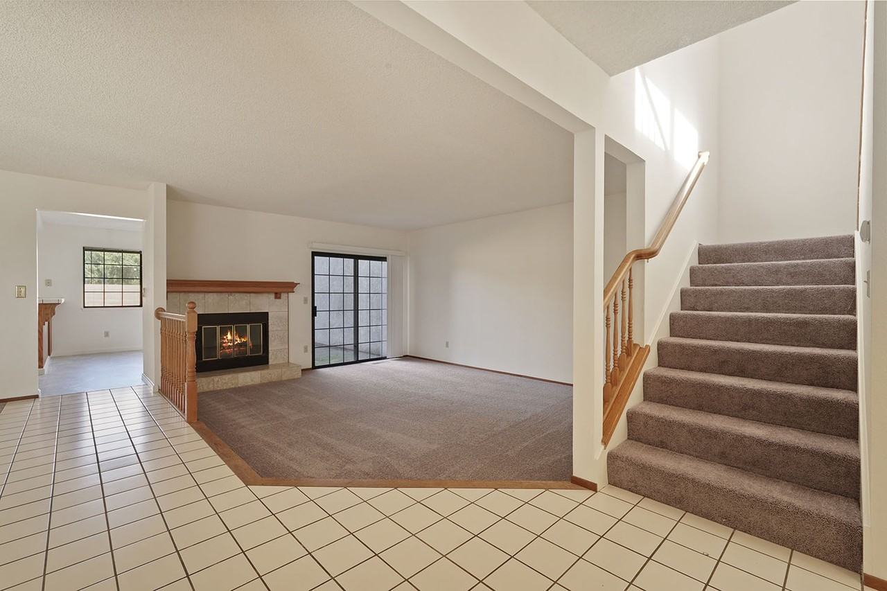 566 La Corso Dr #1 - Photo 4 of 27