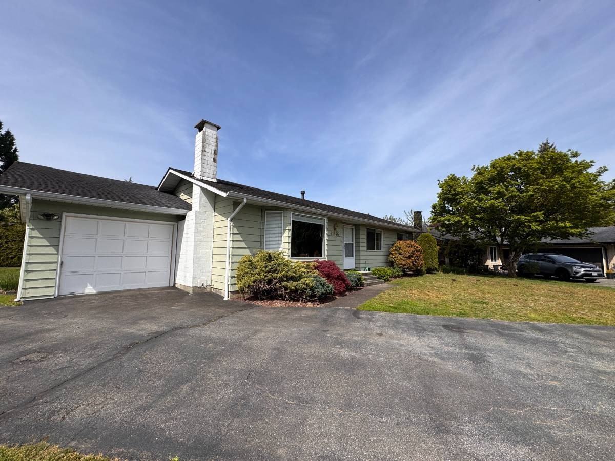 21946 Cliff Place - Photo 3 of 24