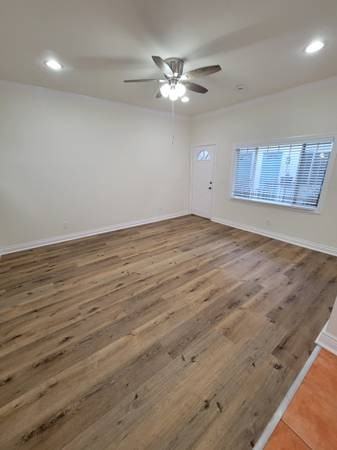 1234 North Berendo Street #6 - Photo 2 of 10