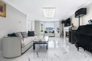 featured image of 9840 Southgate Place