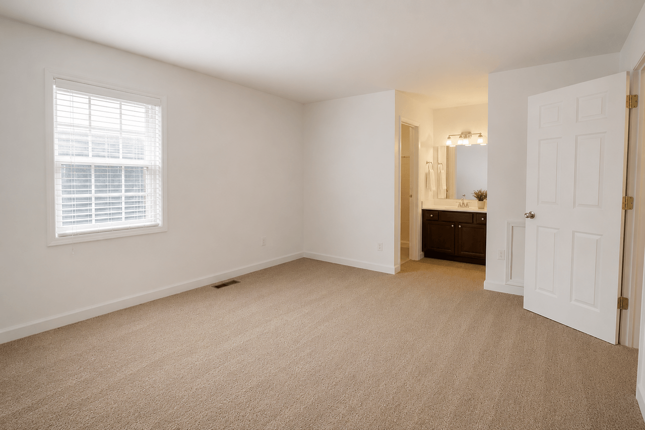 Hamilton Square Apartments - Photo 5 of 39