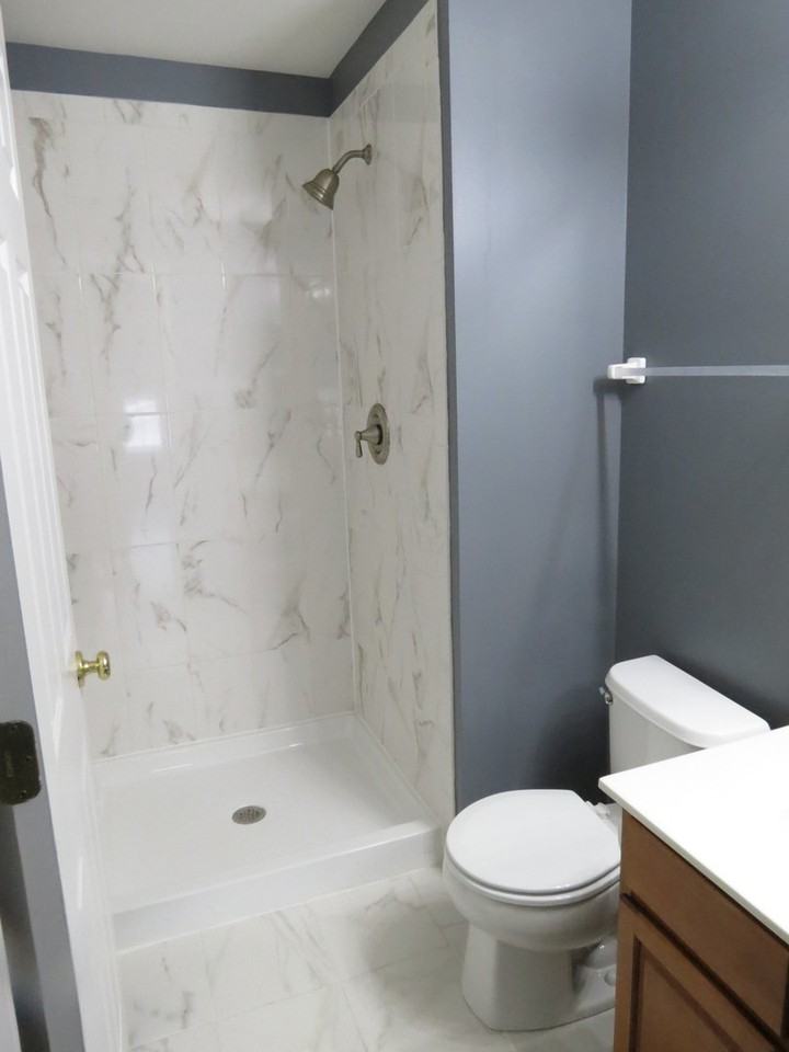 465 Cary Woods Circle - Photo 6 of 16