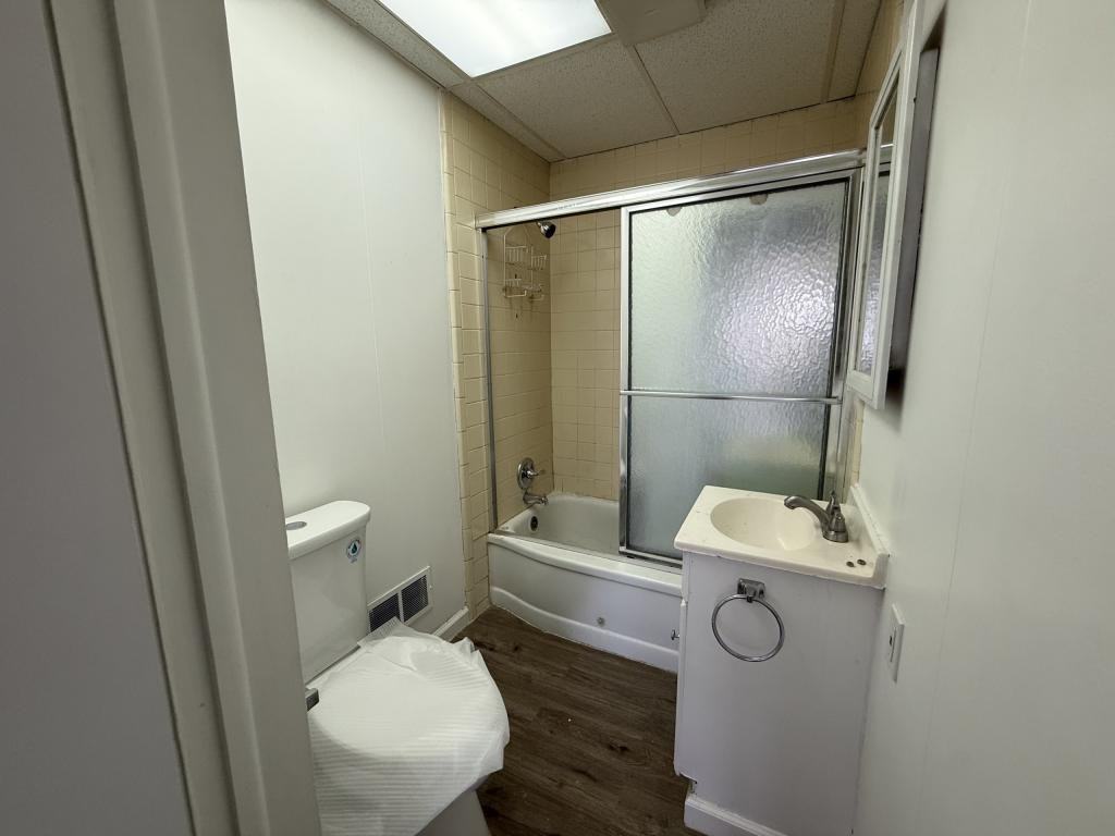 1410 Bradley Ave - Photo 5 of 12