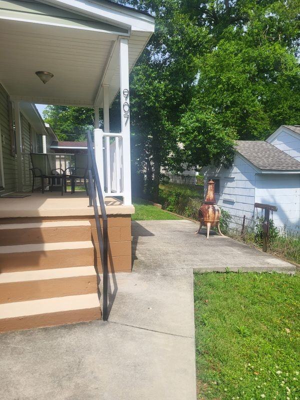 907 N Nashville Ave - Photo 3 of 21