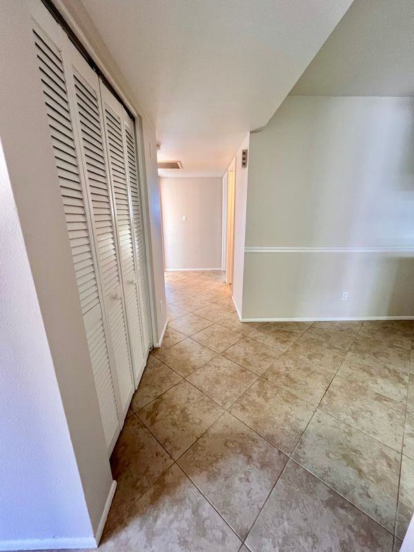 1839 E Inverness Ave - Photo 5 of 36