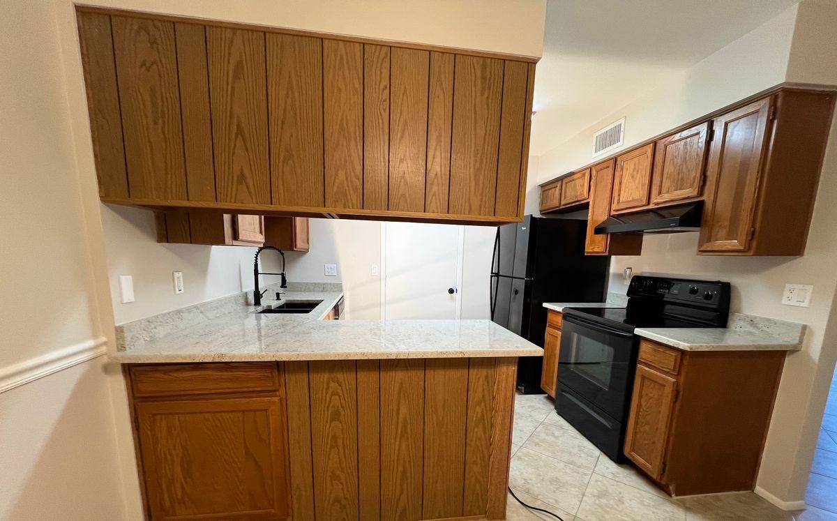 1839 E Inverness Ave - Photo 7 of 36
