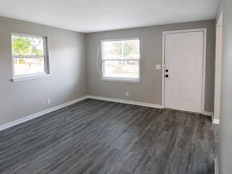 417 Gano Ave - Photo 2 of 16
