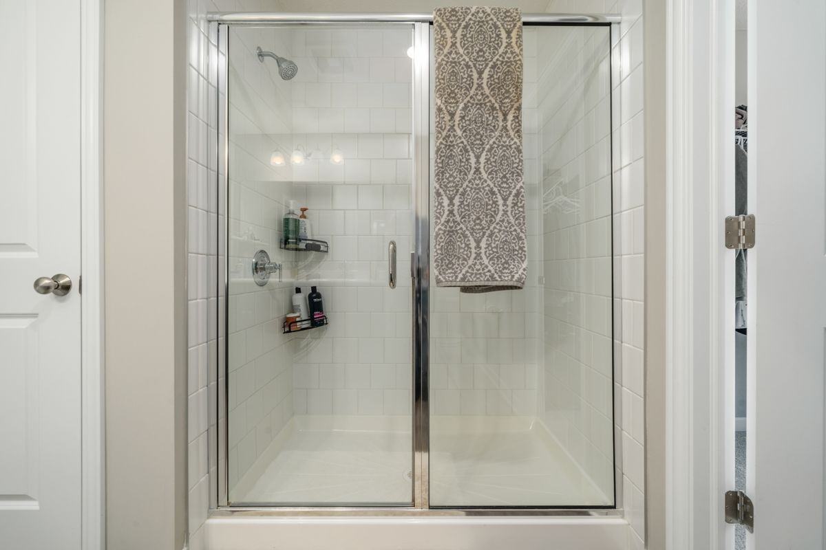 1033 Quarry Oak Dr - Photo 3 of 50