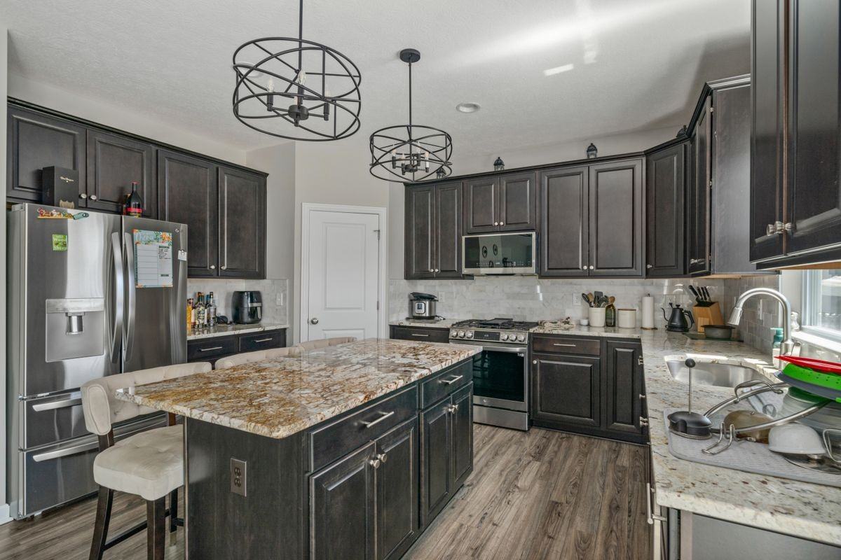 1033 Quarry Oak Dr - Photo 3 of 50