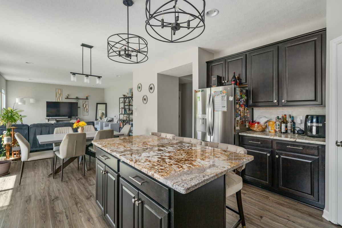 1033 Quarry Oak Dr
