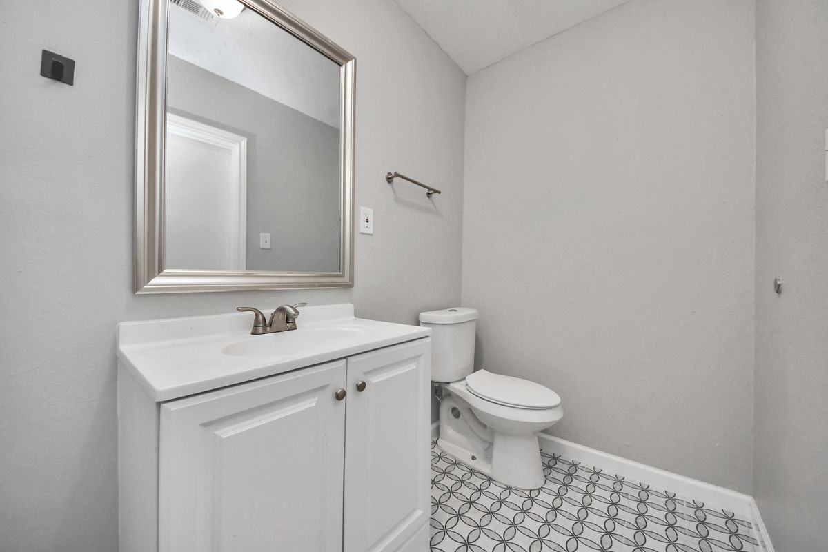 3603 Crosby Cedar Bayou Rd - Photo 4 of 43