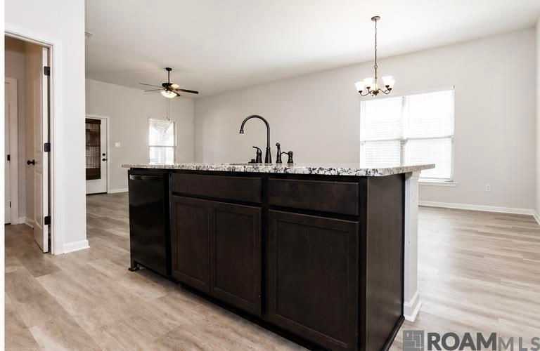 13783 Fig Dr - Photo 3 of 10