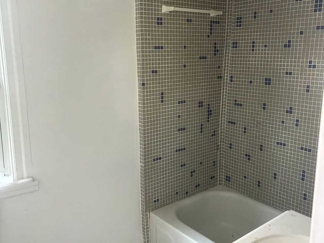 63 Spring St - Photo 4 of 5