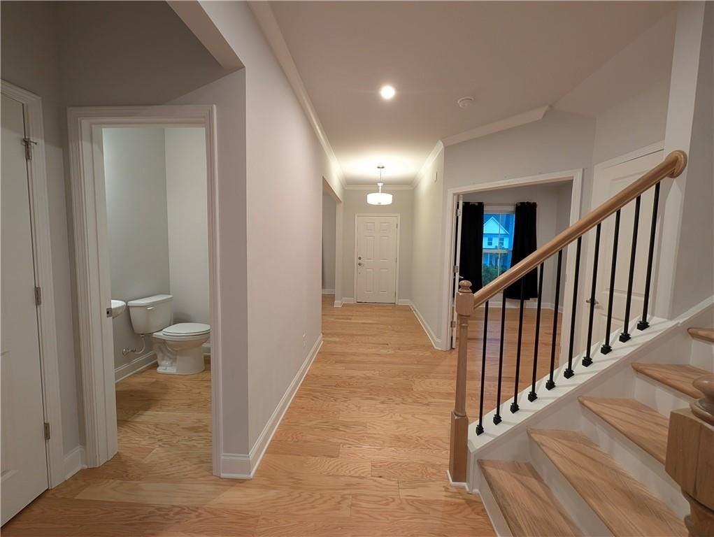 406 Riverclub Rd - Photo 3 of 46