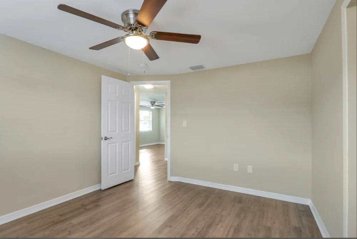 7202 Palisade Dr - Photo 2 of 13