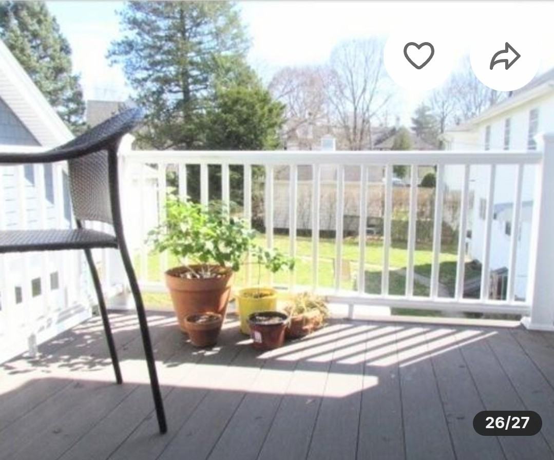340 Common Street - Photo 7 of 25