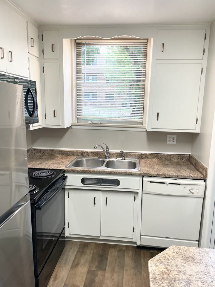 Highland Terrace Apartments - Photo 5 of 50