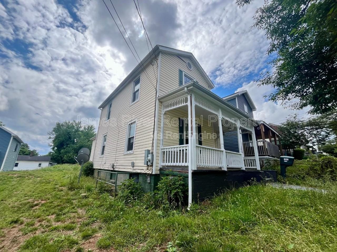 1521 Taylor St - Photo 2 of 17