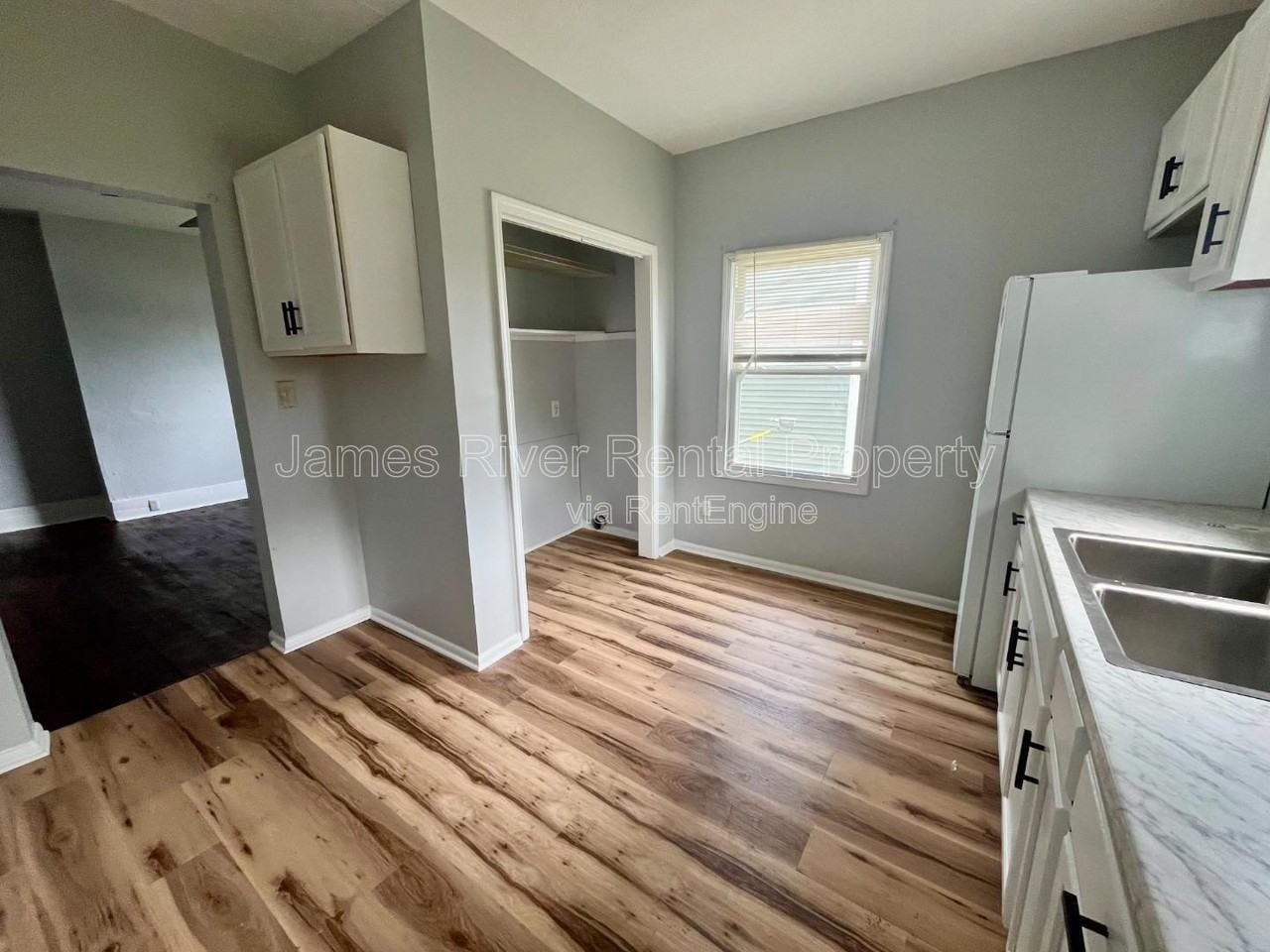 1521 Taylor St - Photo 5 of 17