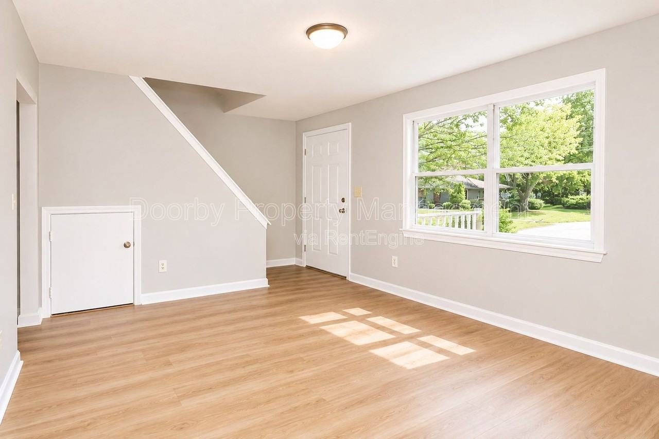 7808 Holiday Hills Cir #A - Photo 2 of 14