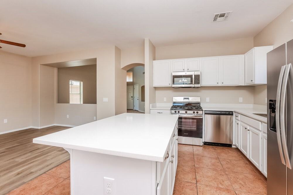 7769 S Delia Stone Ct - Photo 5 of 17