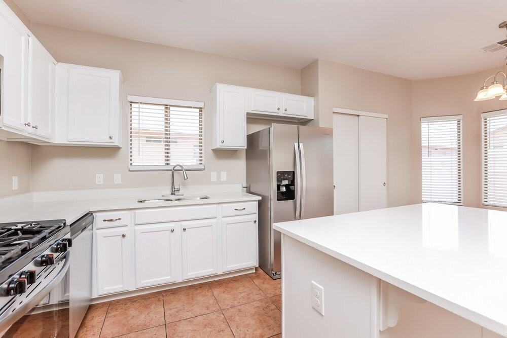 7769 S Delia Stone Ct - Photo 6 of 17