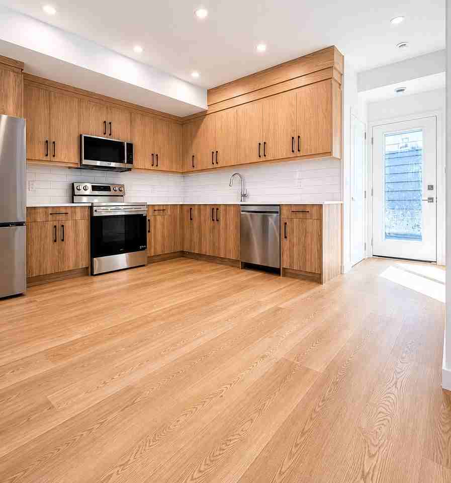 227 26 Ave Ne - Photo 4 of 19